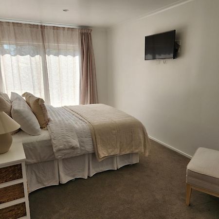 Sarah'S Guest House แฮฟล็อค นอร์ท ภายนอก รูปภาพ